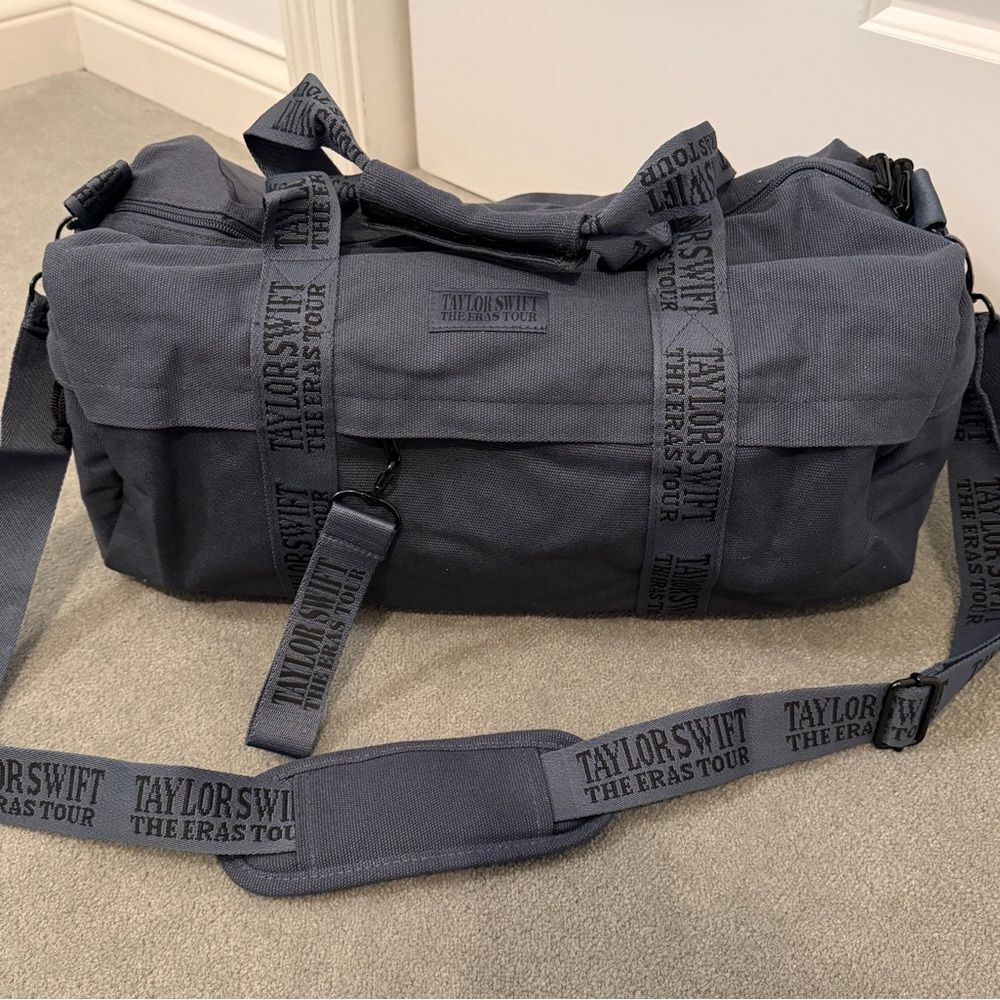 NWT - Official Taylor Swift Eras Tour Canvas Duffle Bag - Smoky Blue Grey - Picture 3 of 10